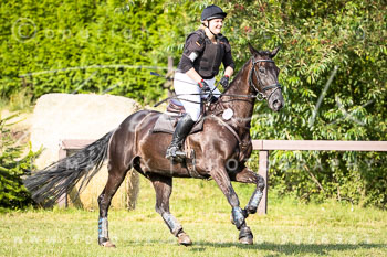 11 - Geländeritt E - Harburger Reitverein 11 - Geländeritt E - Harburger Reitverein