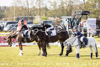 09 - Allenbostel Reiter WB Schritt Trab Galopp