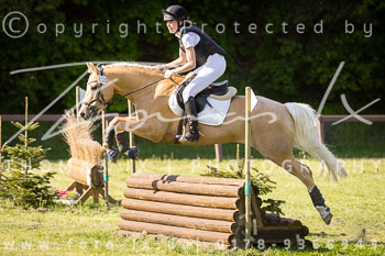 24 - Harburg Stilgeländeritt E - II. Abteilung