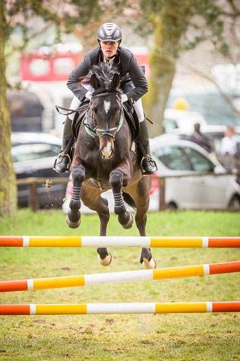 Stechen A-Springen Stechen A-Springen